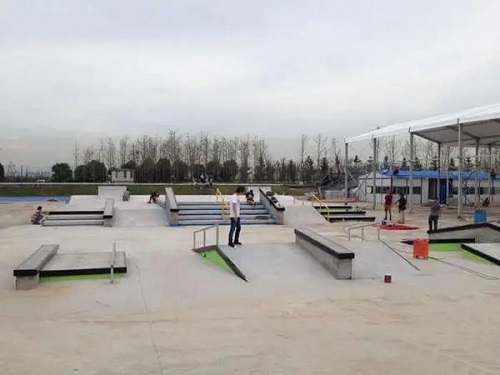 為什么要租賃板場道具而不是直接建造個滑板場?